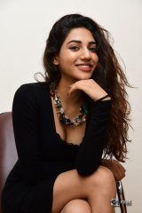 Sonakshi Singh Hot Pics